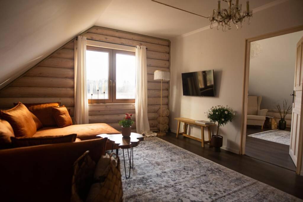 Sielski Dom Z Basenem W Rydzewie Holiday home Rydzewo